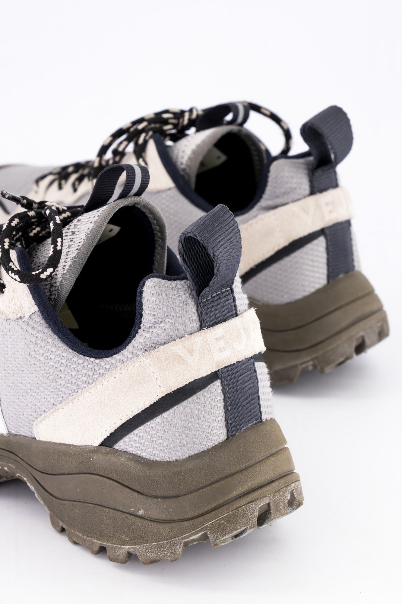 Veja Venturi Sneakers